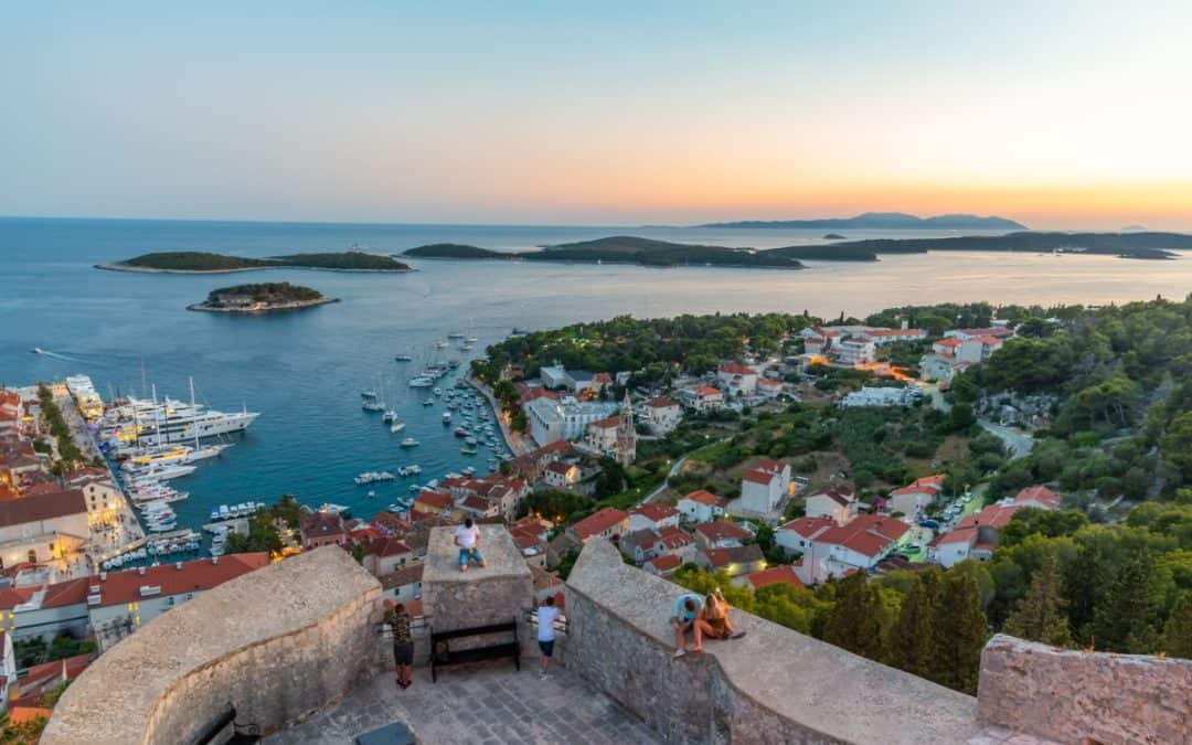 Savjeti za siguran i bezbrižan najam vila tijekom turističke sezone