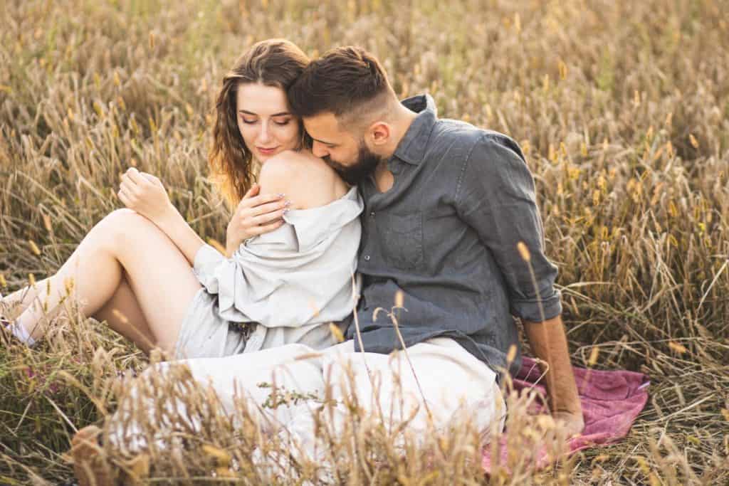 Kad ljubav ostane, a želja nestane: vodič za parove u krizi